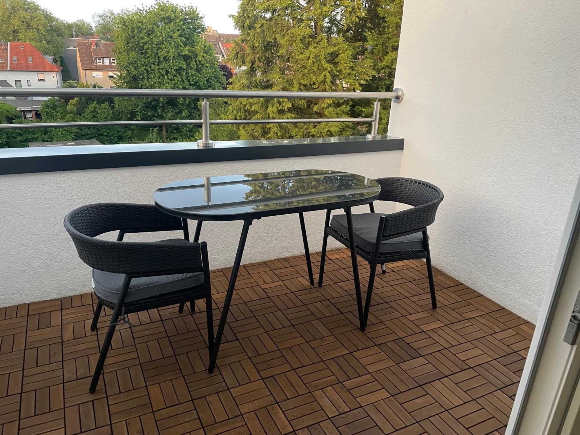 Moderne Ferienwohnung In Gelsenkirchen-Schalke Fuer 1 Bis 7 Personen Mit Terrasse, Ideal Fuer Gruppen & Stadionbesuche Ngoại thất bức ảnh