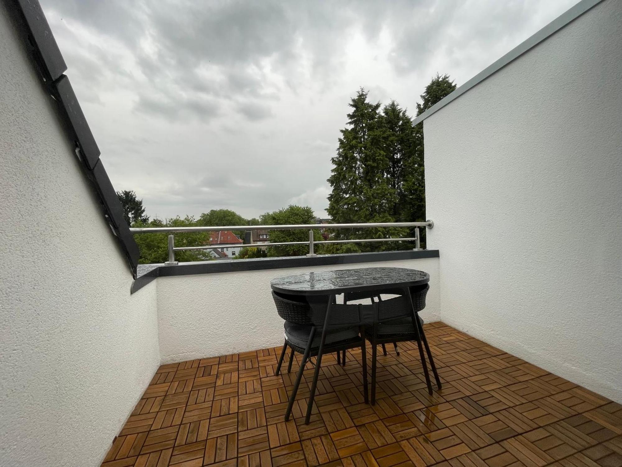 Moderne Ferienwohnung In Gelsenkirchen-Schalke Fuer 1 Bis 7 Personen Mit Terrasse, Ideal Fuer Gruppen & Stadionbesuche Ngoại thất bức ảnh